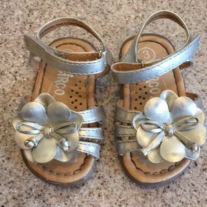 Toddler Girl’s sandals